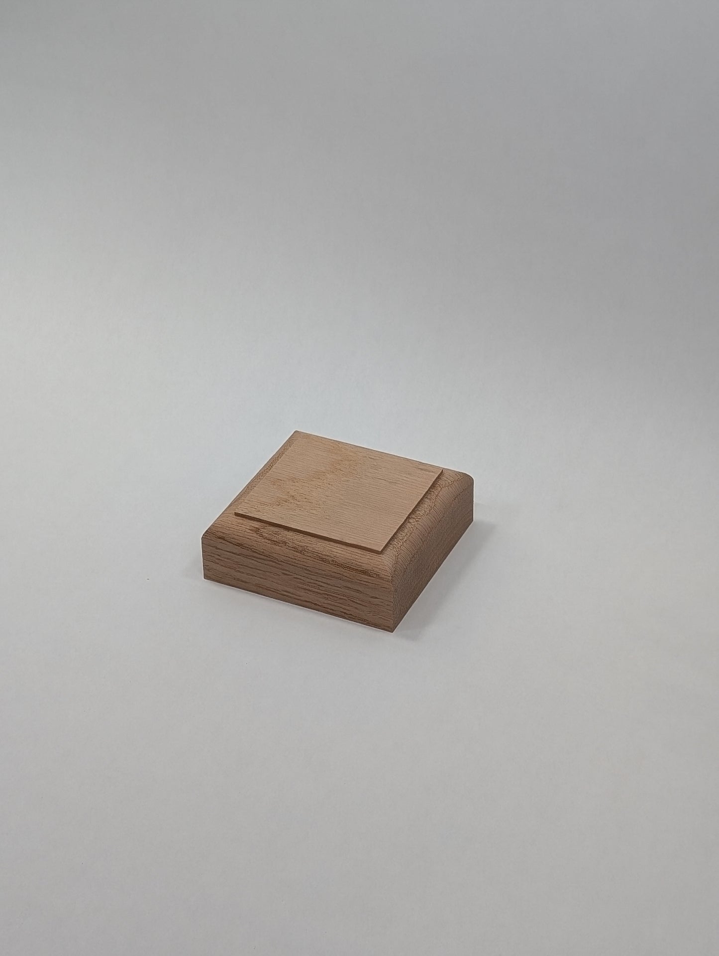 Red Oak Chunky Coaster Set of 4, Classic rounded edge, Protect your furniture, look good!