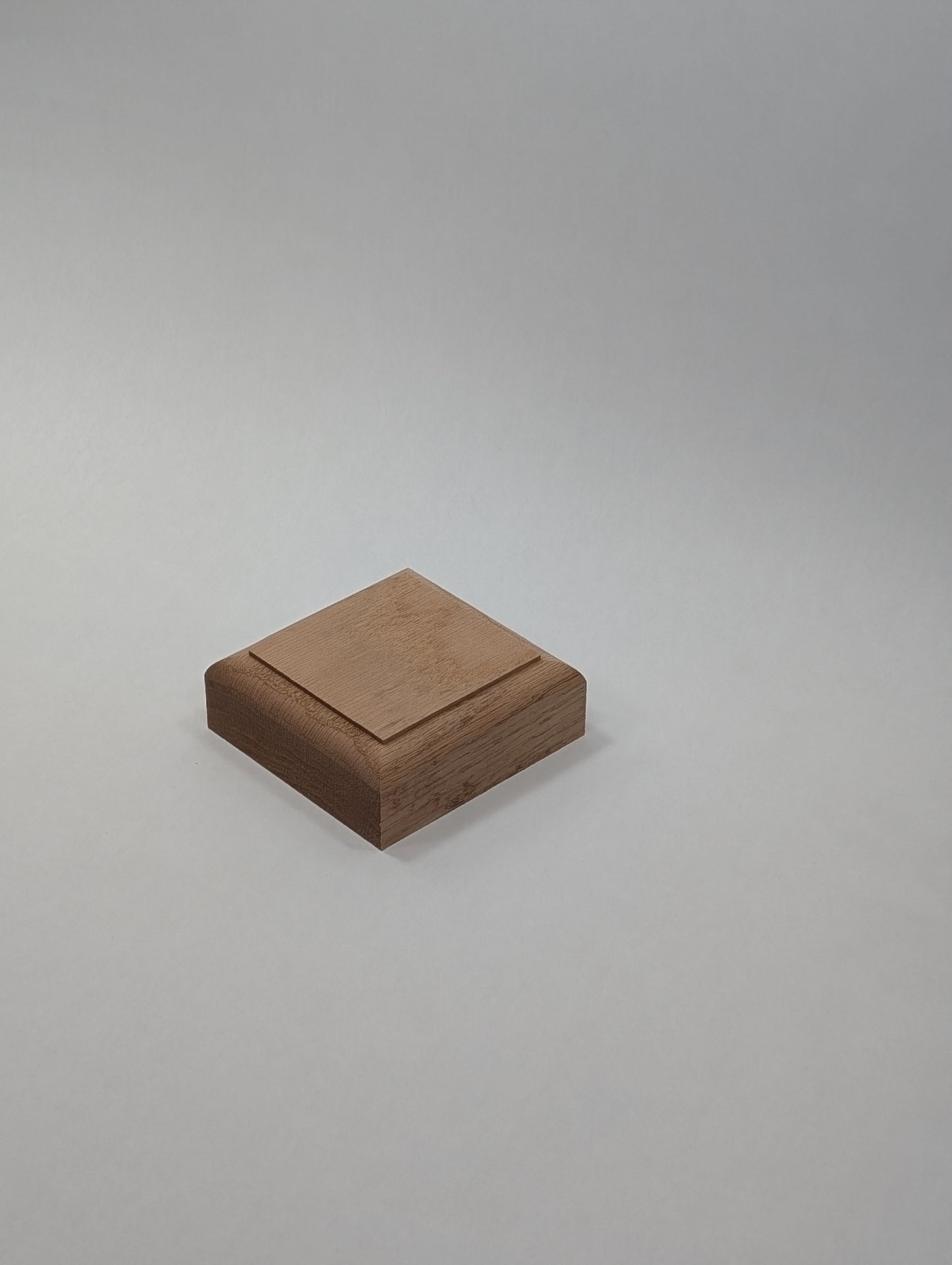 Red Oak Chunky Coaster Set of 4, Classic rounded edge, Protect your furniture, look good!